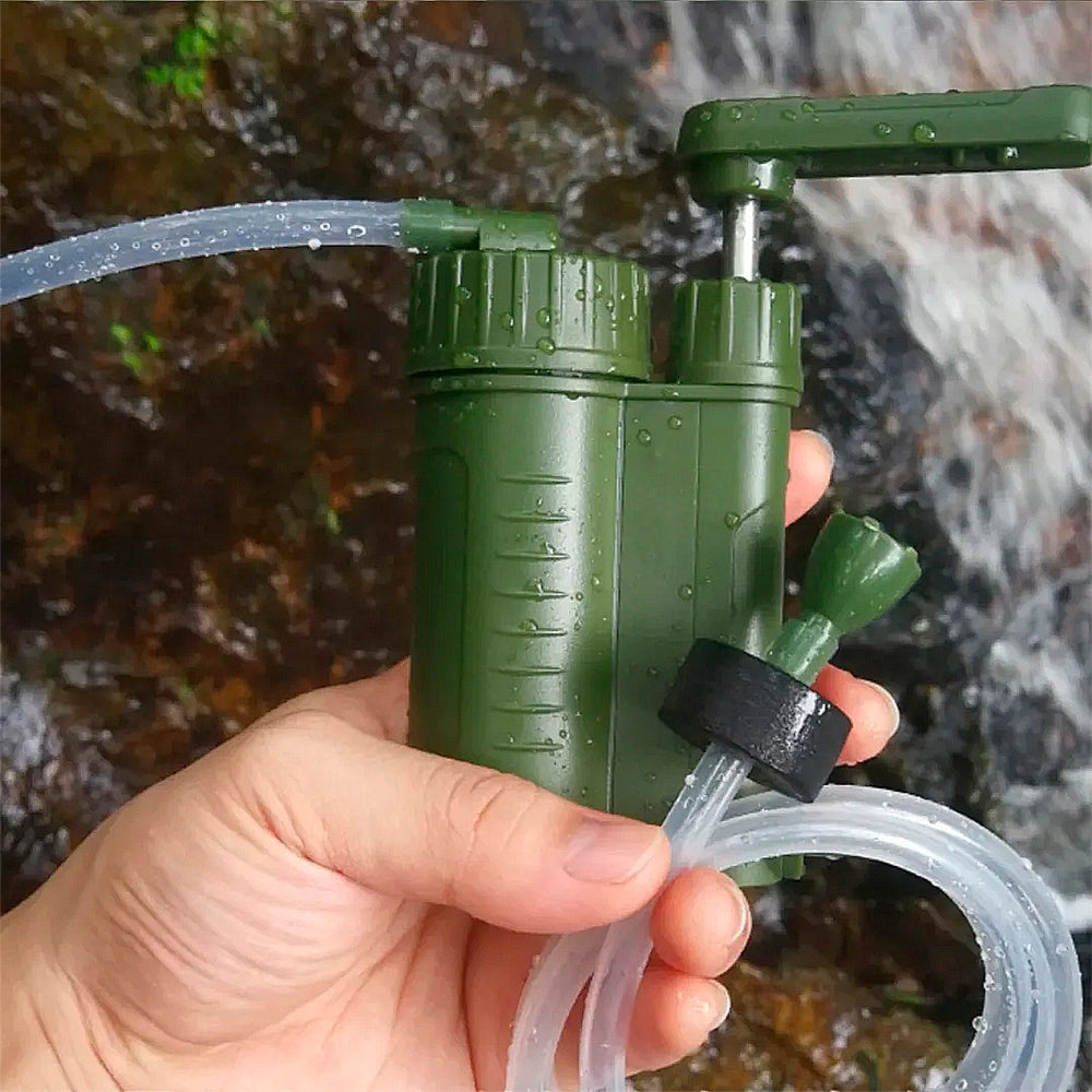 Purificador de agua portátil con sistema de bomba manual