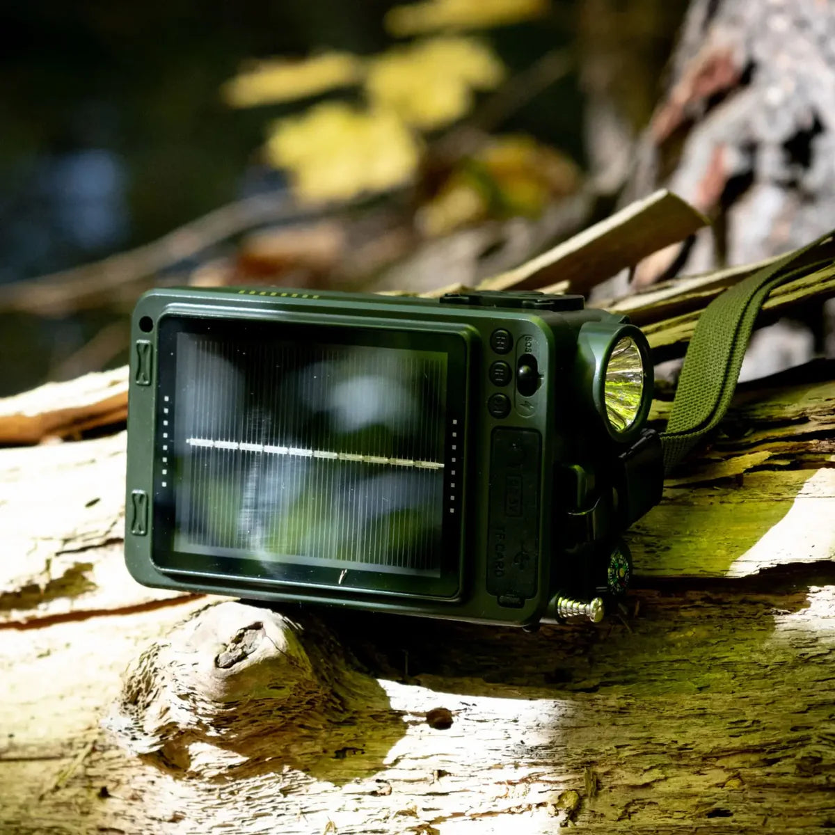 Radio portátil vintage con Bluetooth 5.0 y linterna LED